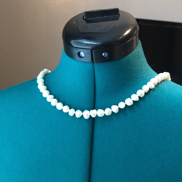 Pearl Necklace - Picture 2 of 2